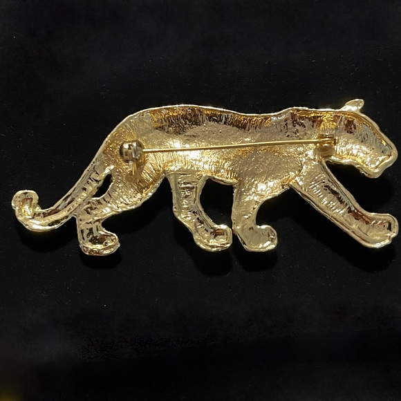 ✨Gorgeous Vintage Enamel Leopard Brooch - Picture 3 of 3